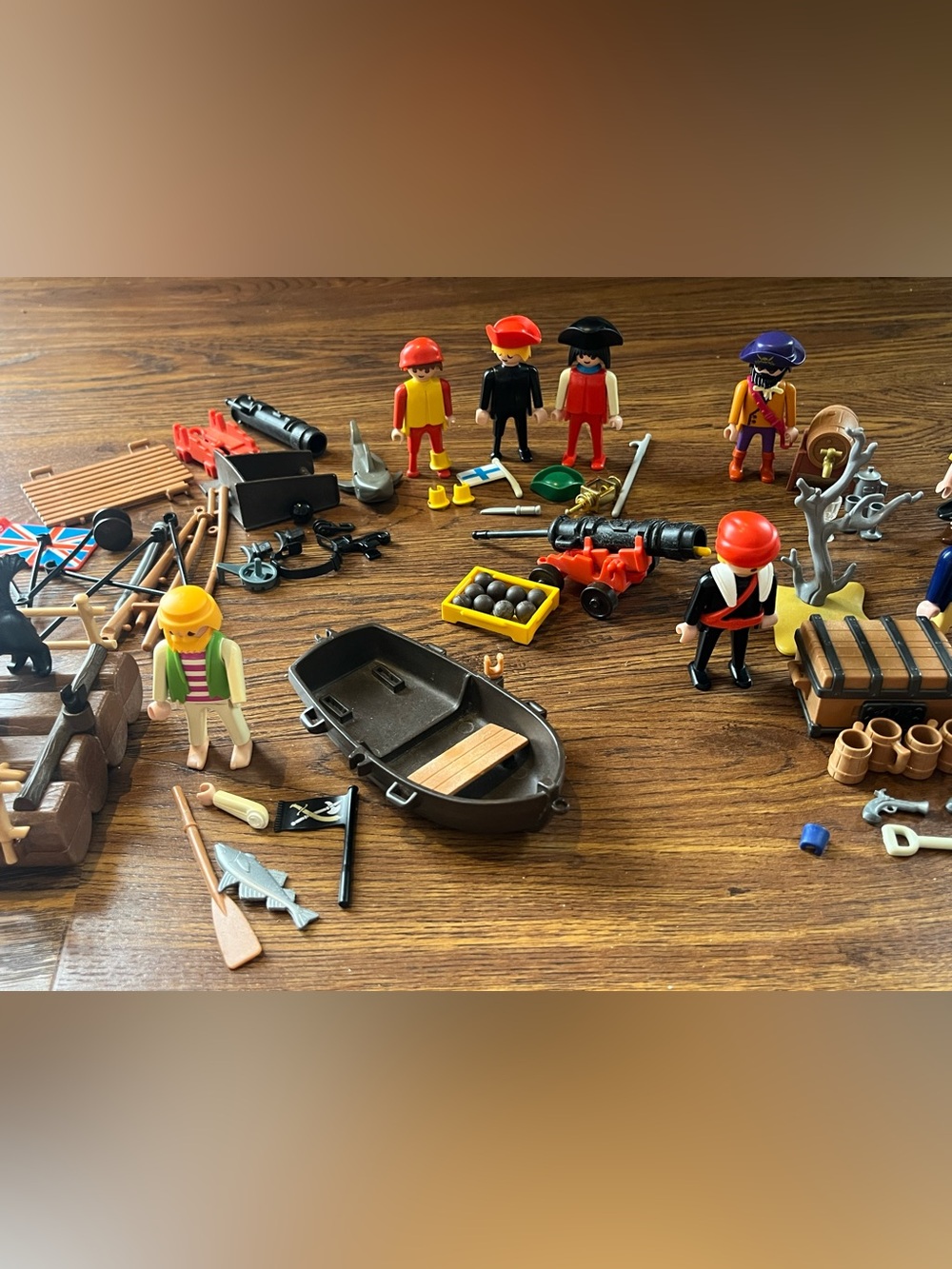 Vintage Playmobil GEOBRA Lot of Figures Accessories 80s 90s Pirates 3794 3863 ++